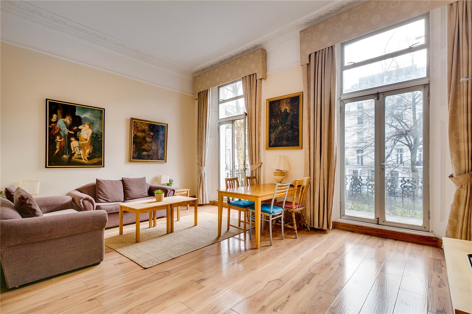 Flat St Stephen's Gardens in City of Westminster