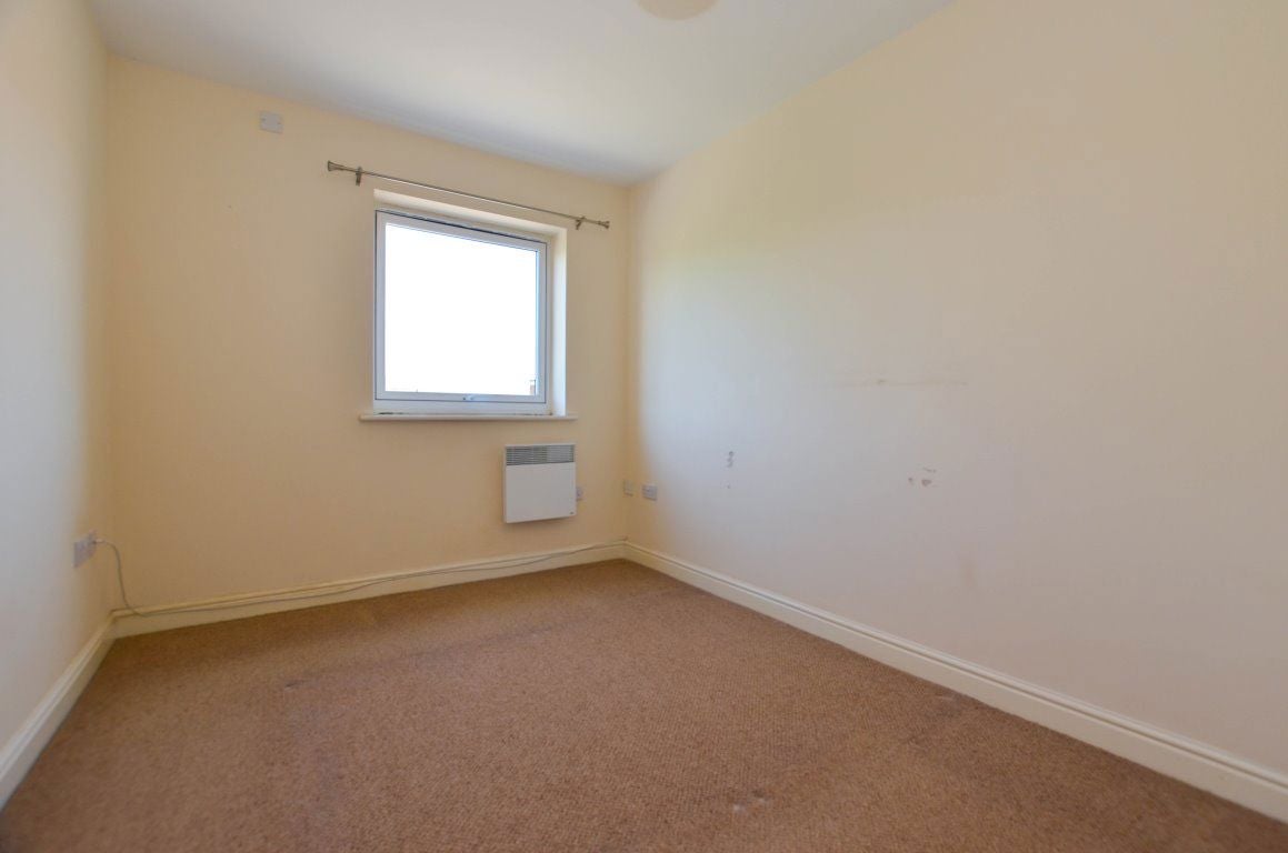 Flat South Terrace in Witham Town