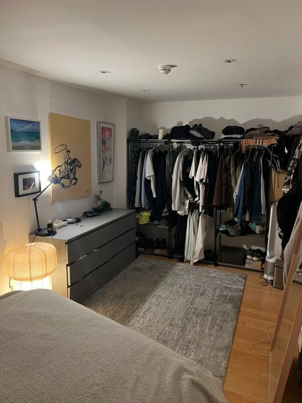 Room Middleton Road in Greater London