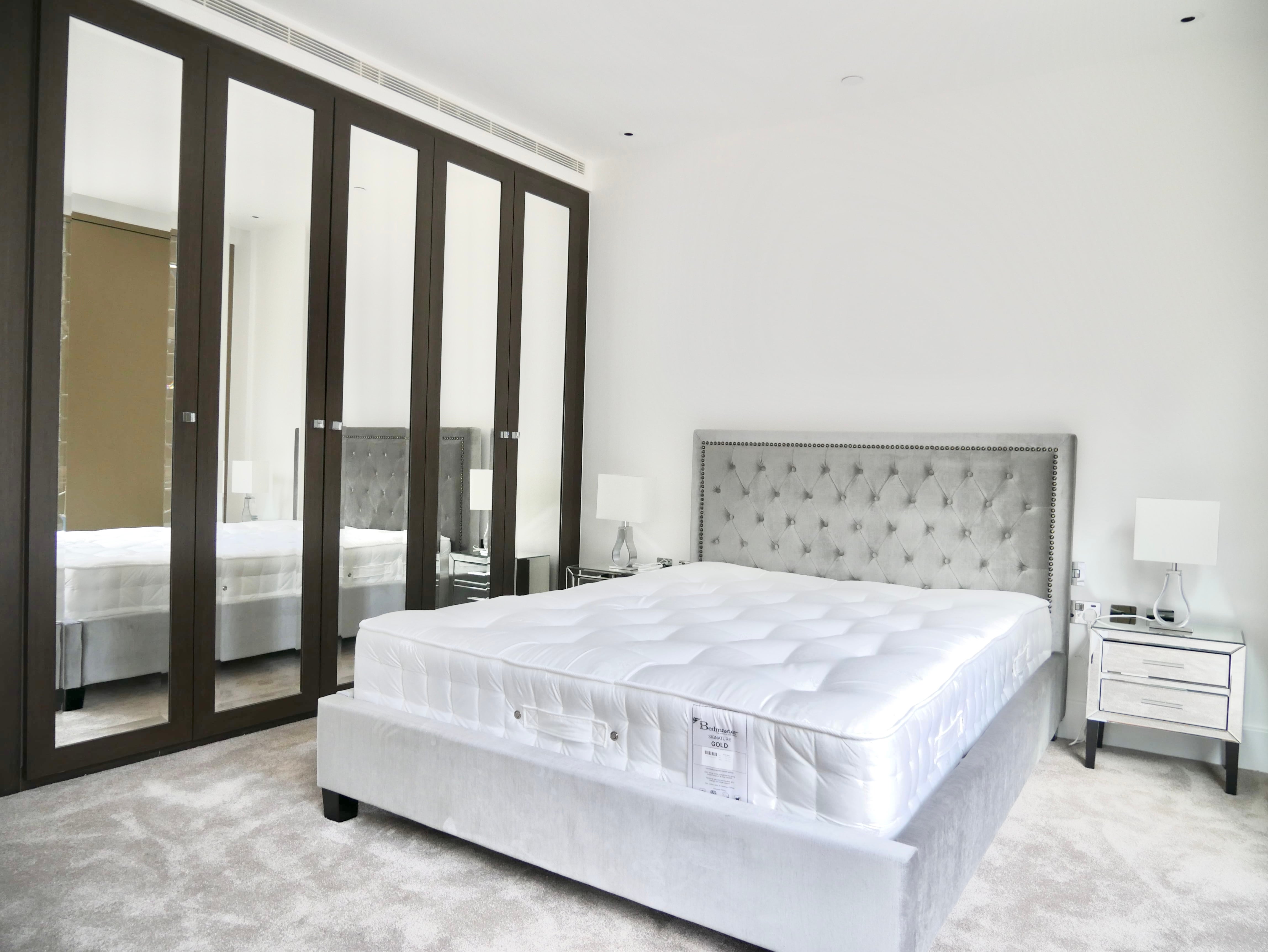 Flat Warwick Lane in Greater London