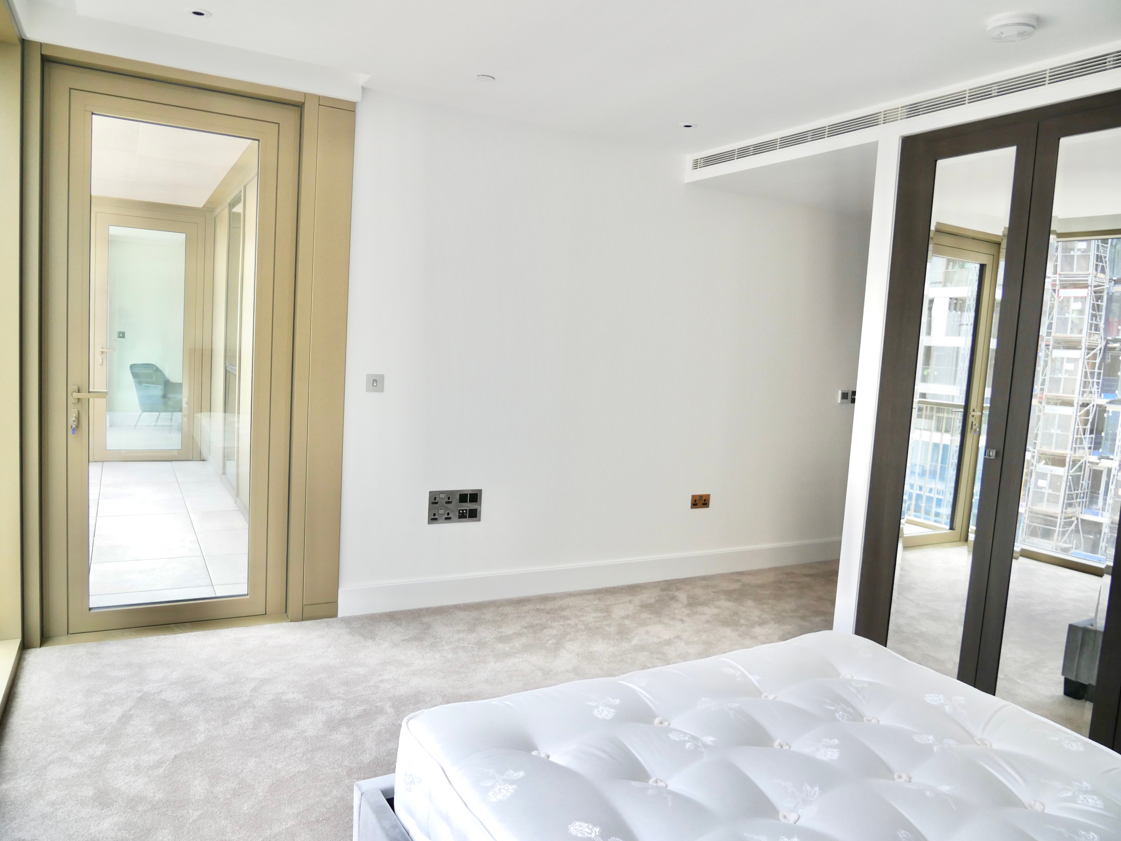 Flat Warwick Lane in Greater London