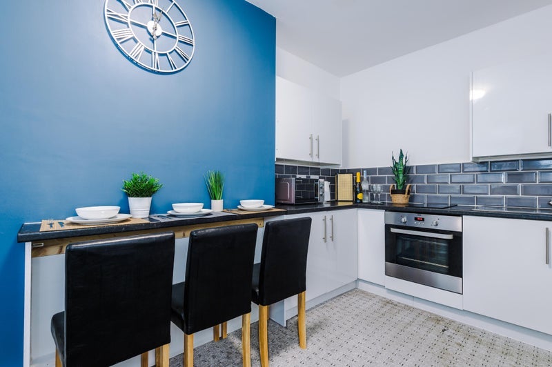 Room Tonge Moor Road in Bolton