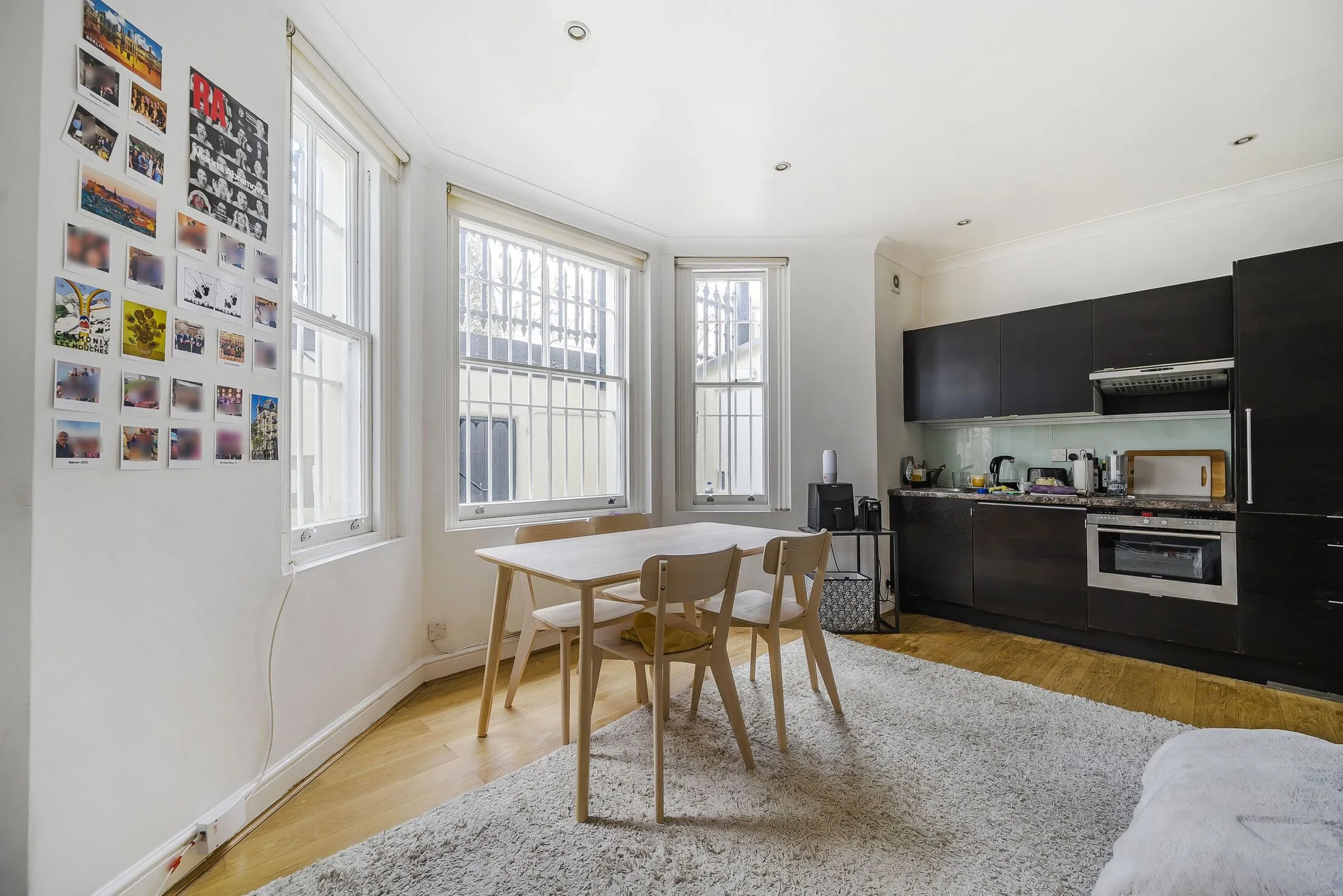 Flat Manson Mews in Greater London