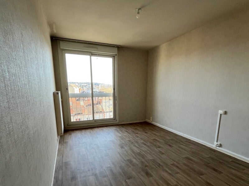 Flat Rue Paul Constans in Montluçon