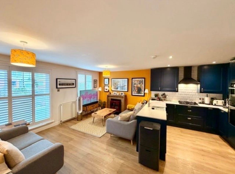 Room Albion Gardens in City of Edinburgh