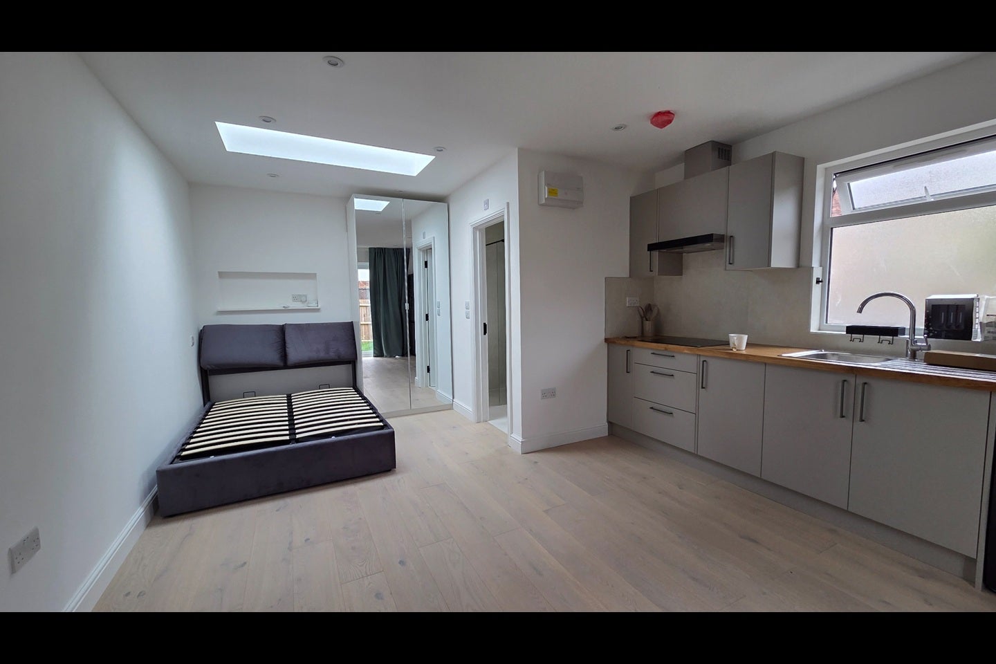 Flat London Road in Epsom and Ewell