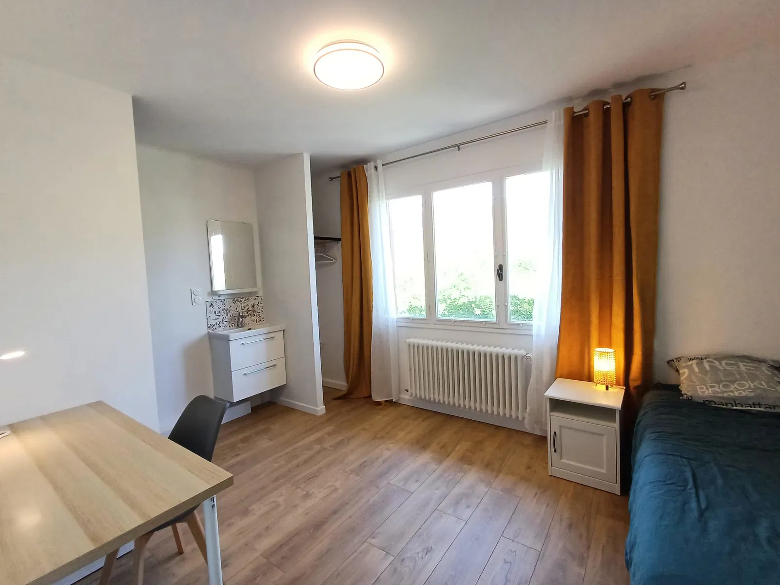 Chambre Rue Parmentier à Saint-Maur-des-Fossés