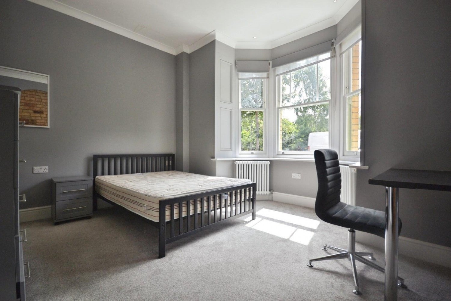 Flat Addington Road in Reading