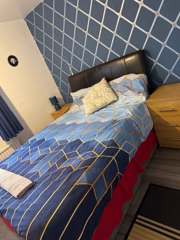 Room The Link in Crawley