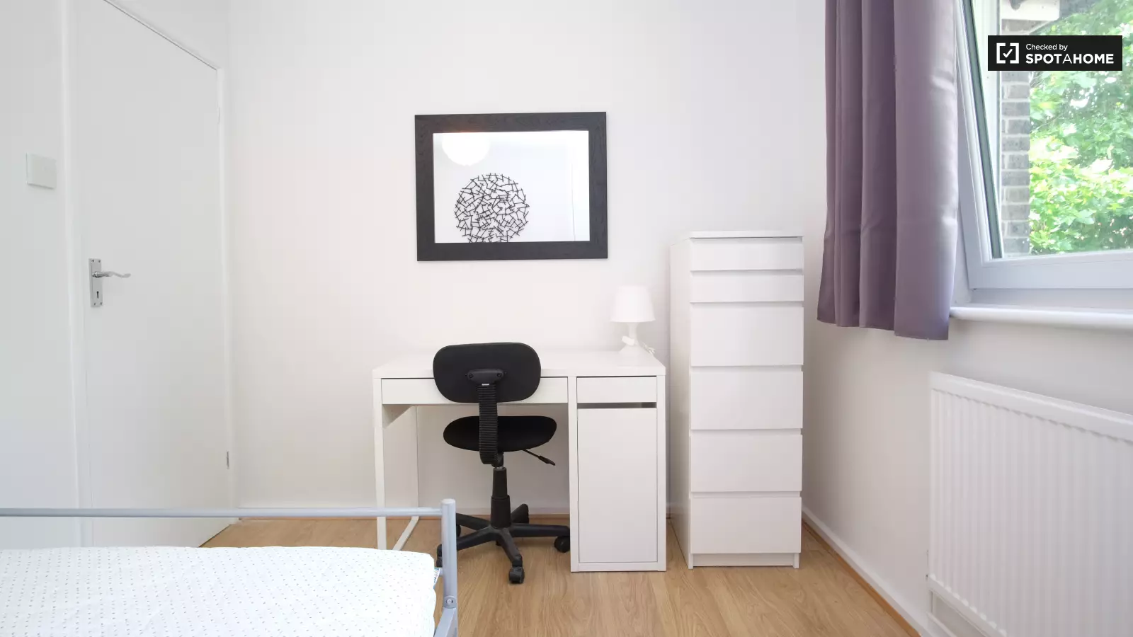 Room Rectory Square in Greater London