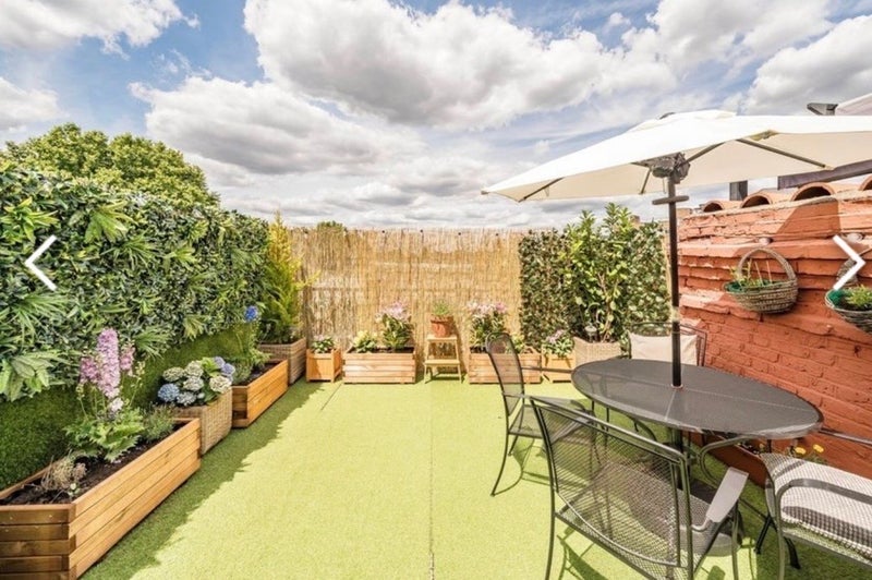 Room Comeragh Road in Greater London