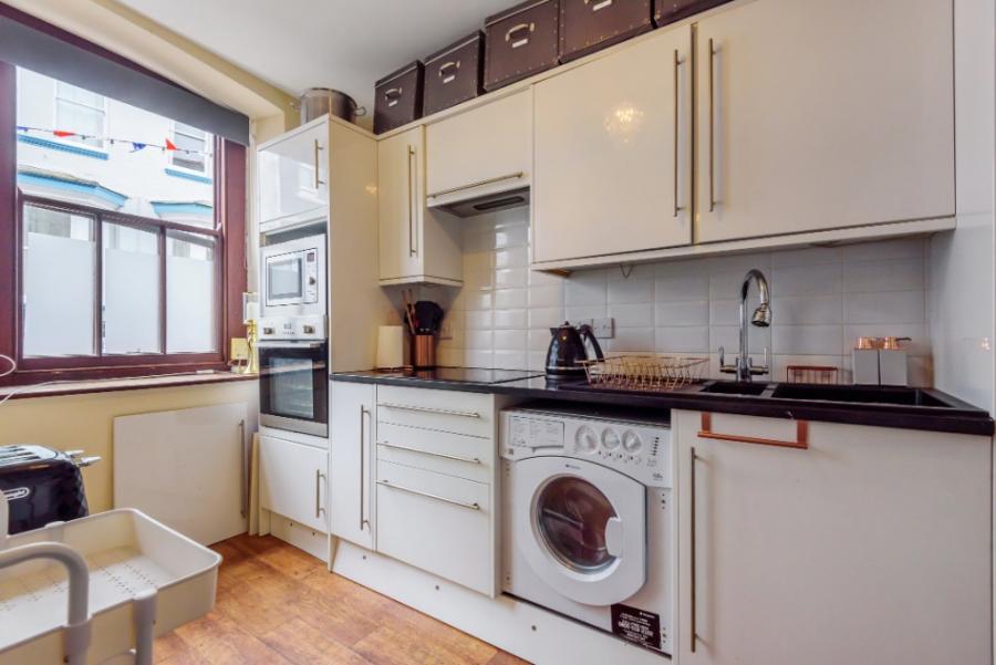 Flat Parade Ope in Plymouth