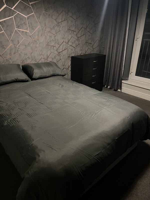 Room Vulcan Street in Oldham