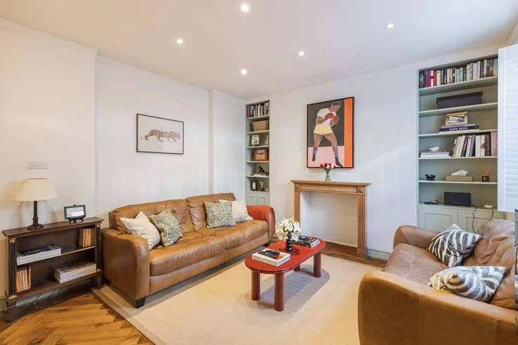 Flat Sydney Street in Greater London