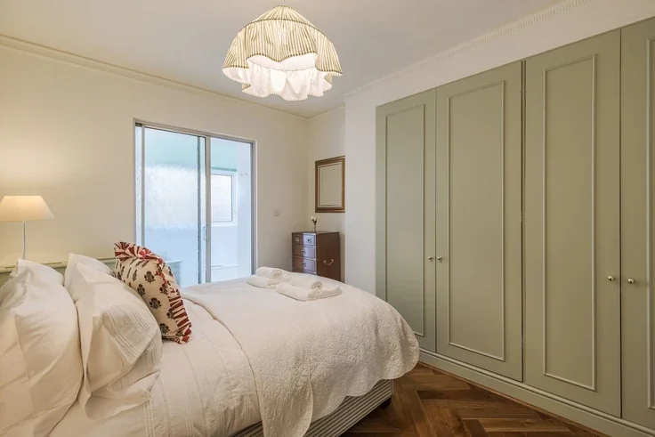 Flat Sydney Street in Greater London