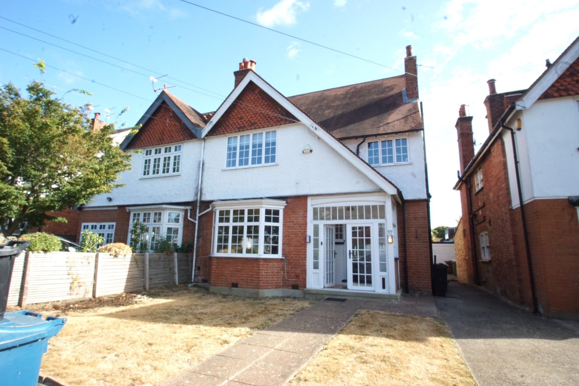 House Uxbridge Road in London
