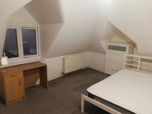 Room Cherrydale in Watford