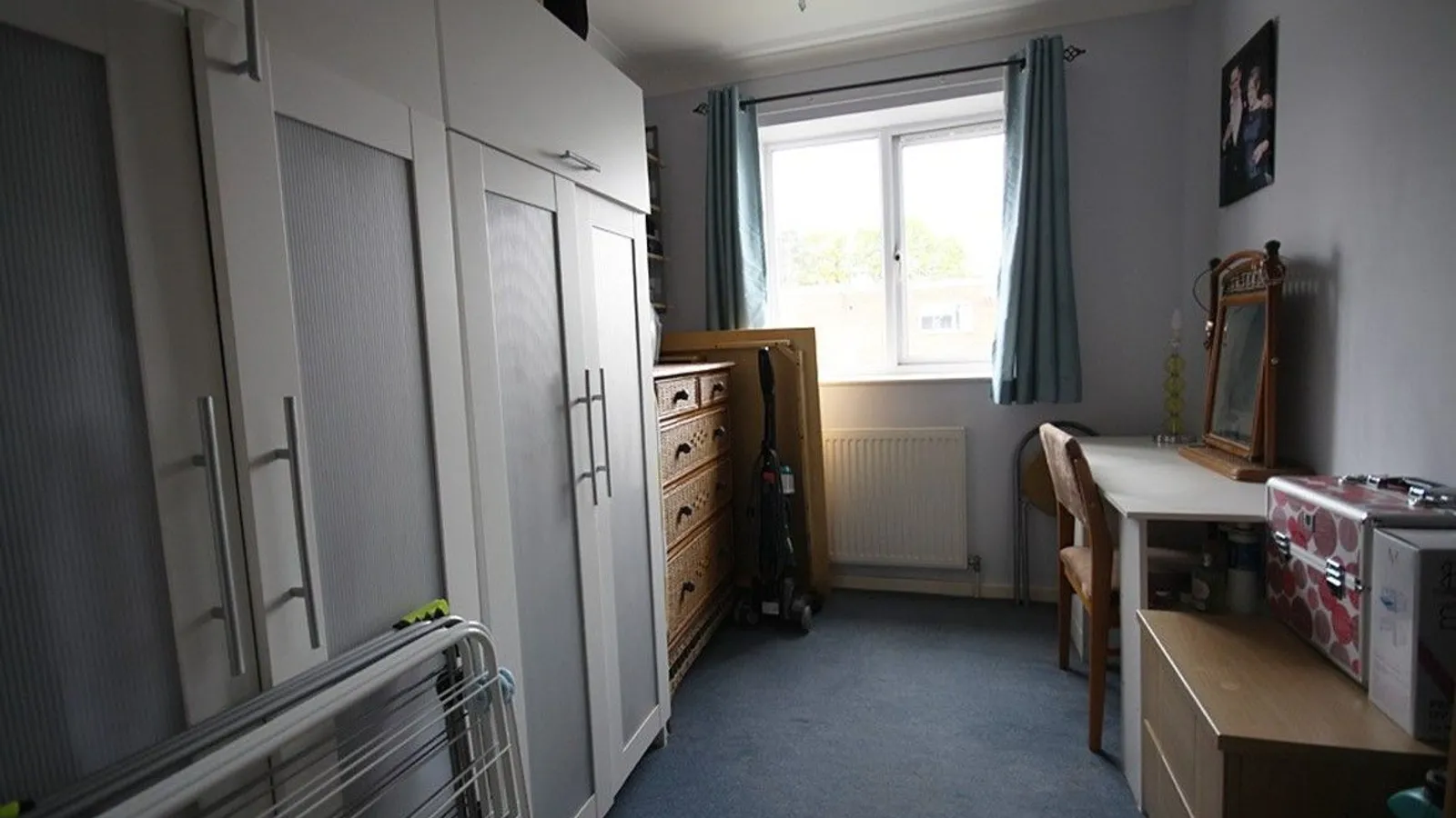 Flat Landseer Court in Basingstoke and Deane