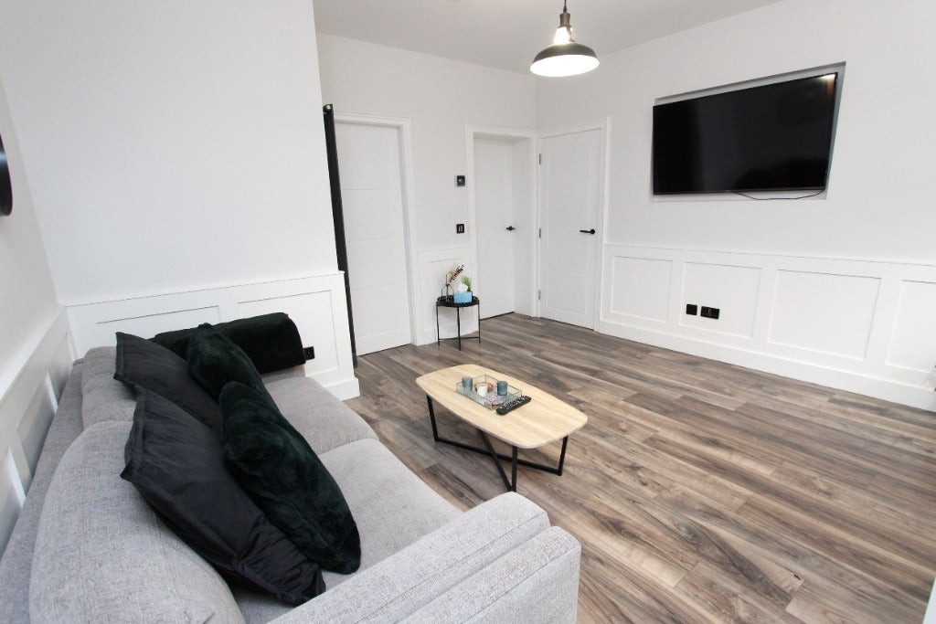 Flat Atholl Crescent Lane in City of Edinburgh
