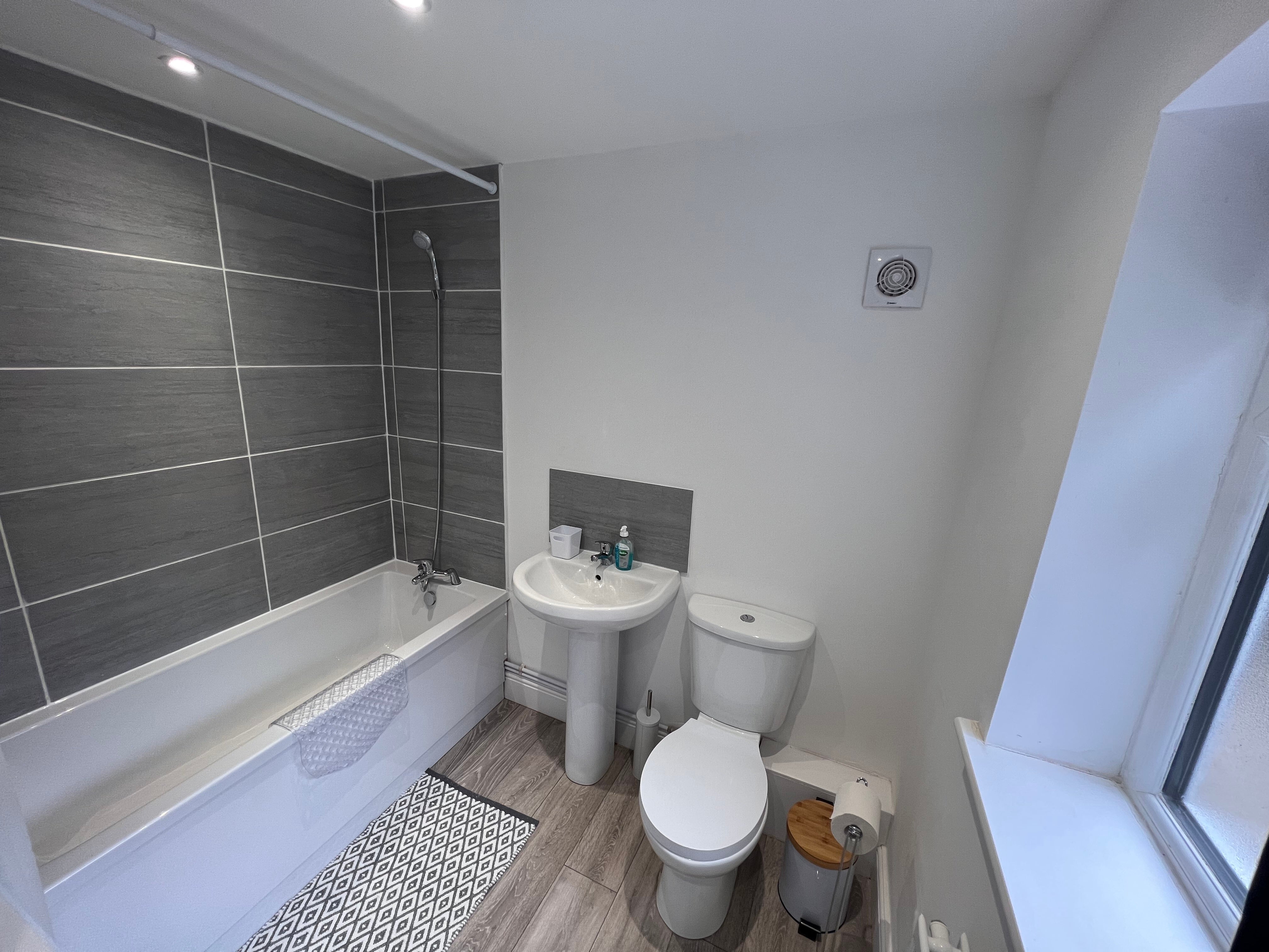 Room Pershore Road in Birmingham