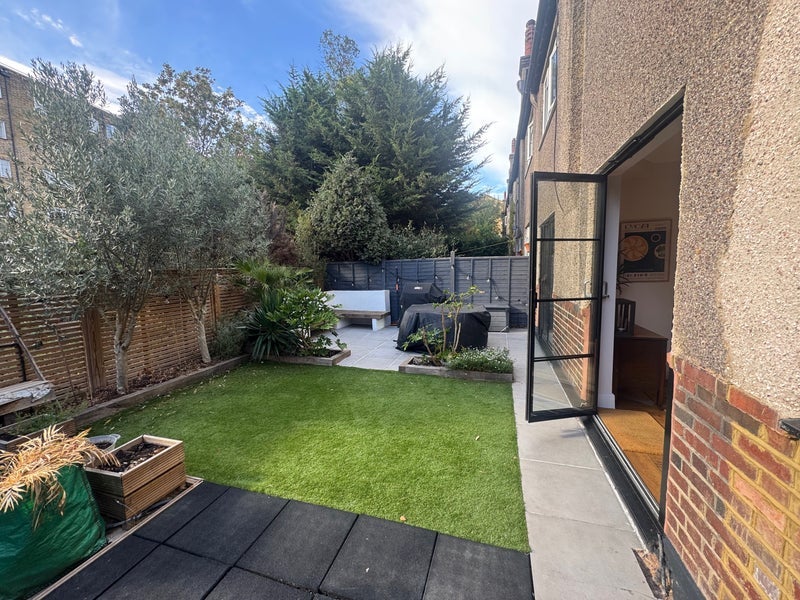 Room Woodleigh Gardens in Greater London