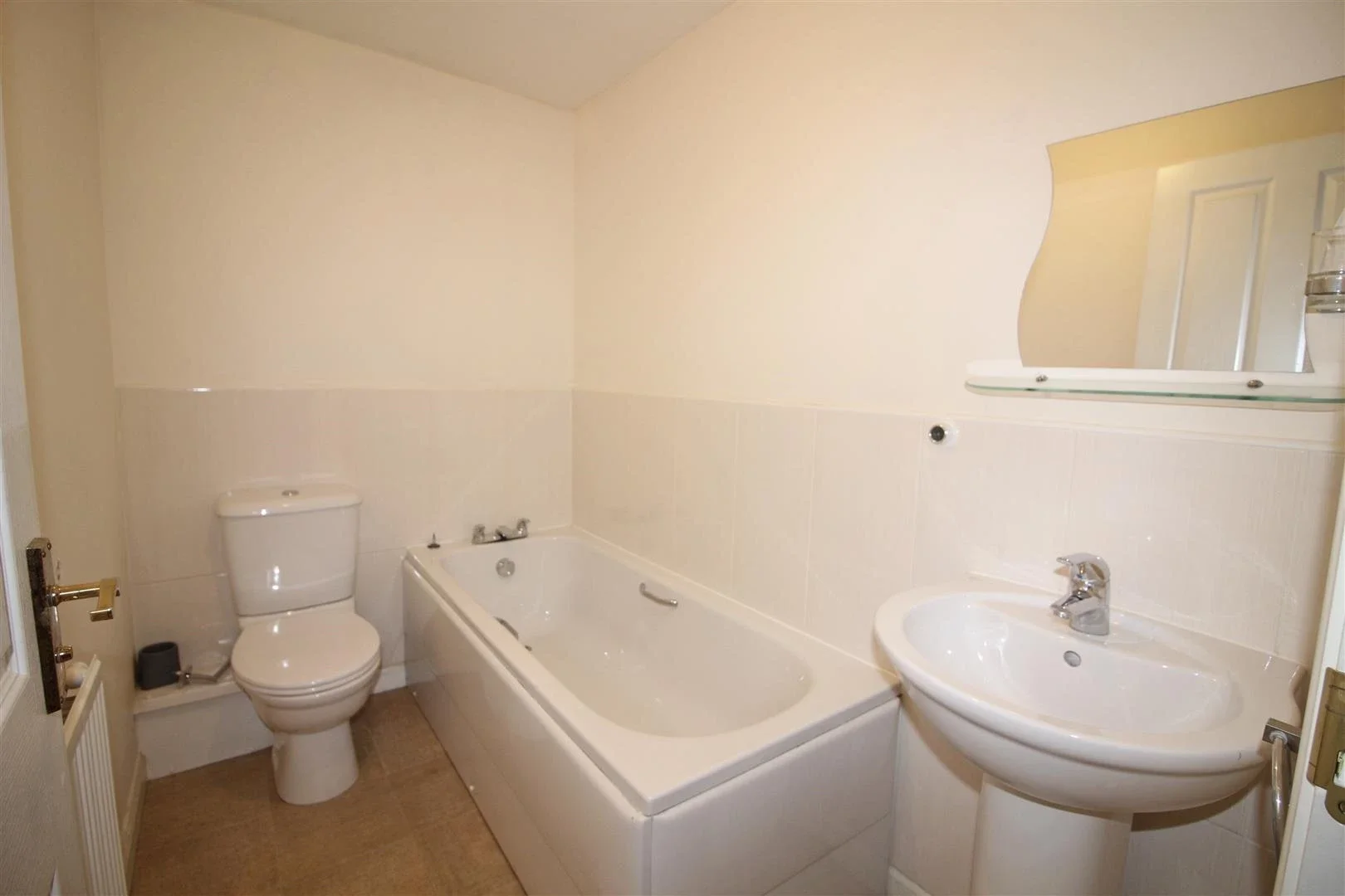 House Alexon Way in Pontypridd
