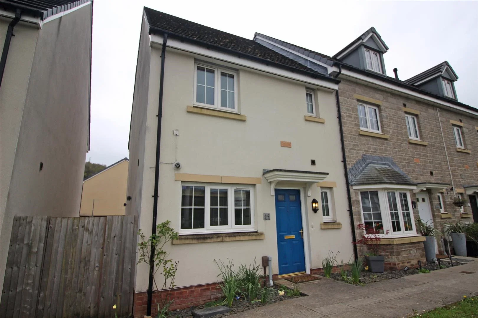 House Alexon Way in Pontypridd