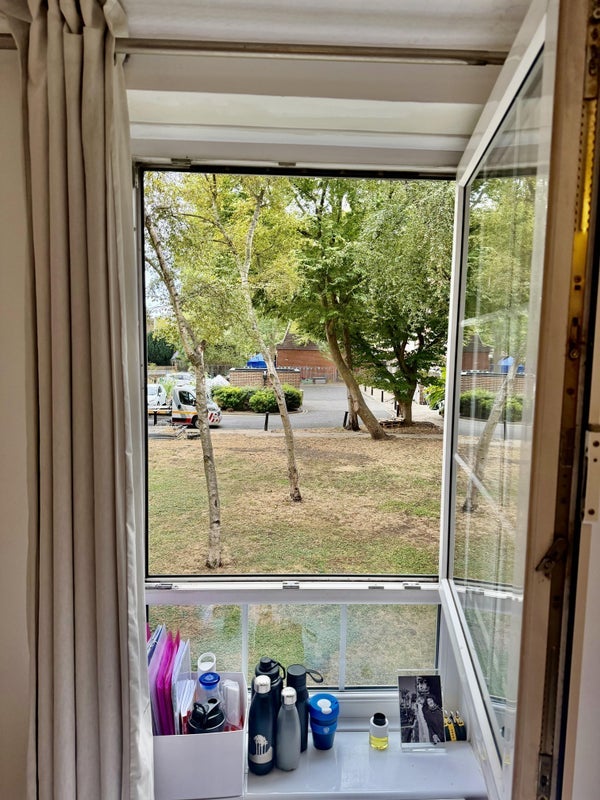 Room Ebbisham Drive in Greater London