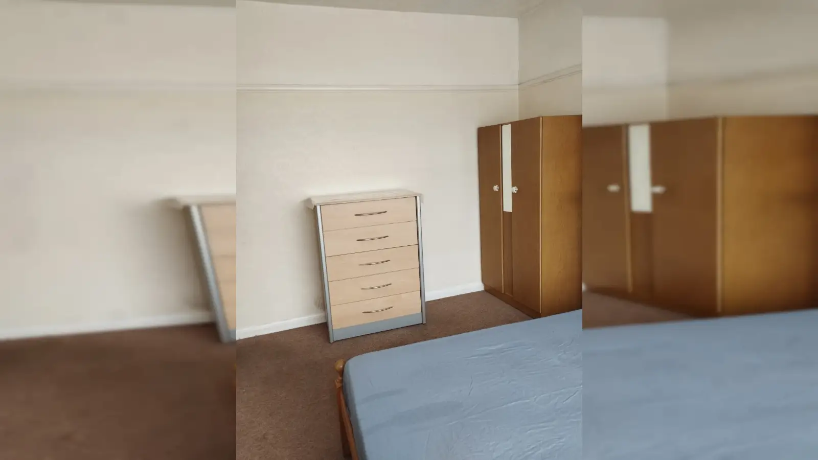 Flat Fieldend Road in Greater London