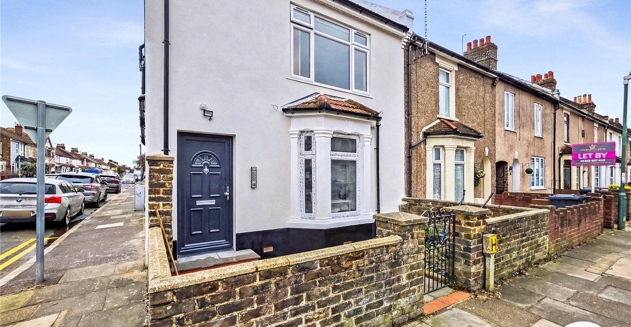 Flat St. Albans Road in Dartford