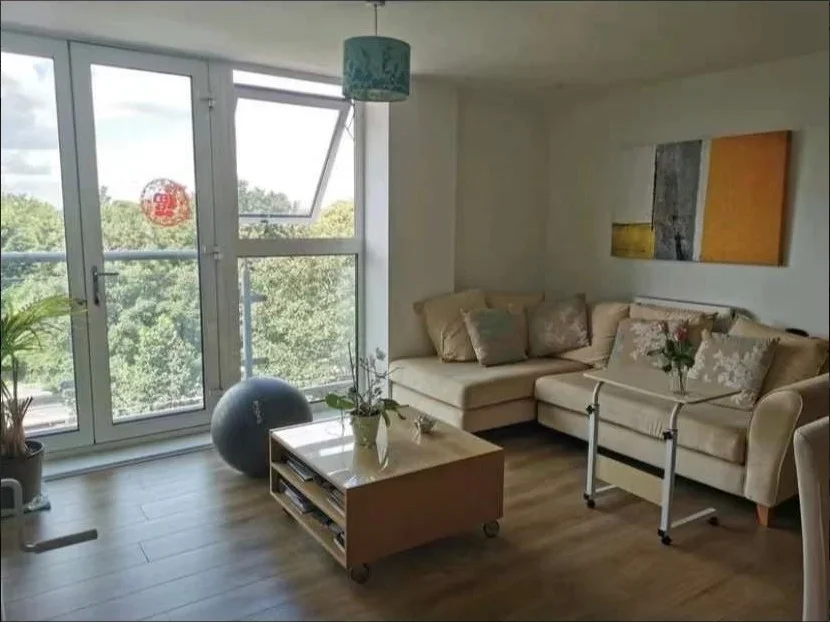 Room Granville Gardens in Greater London