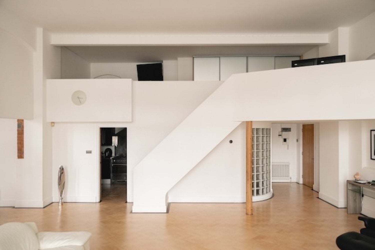 Flat Northwold Road in Greater London