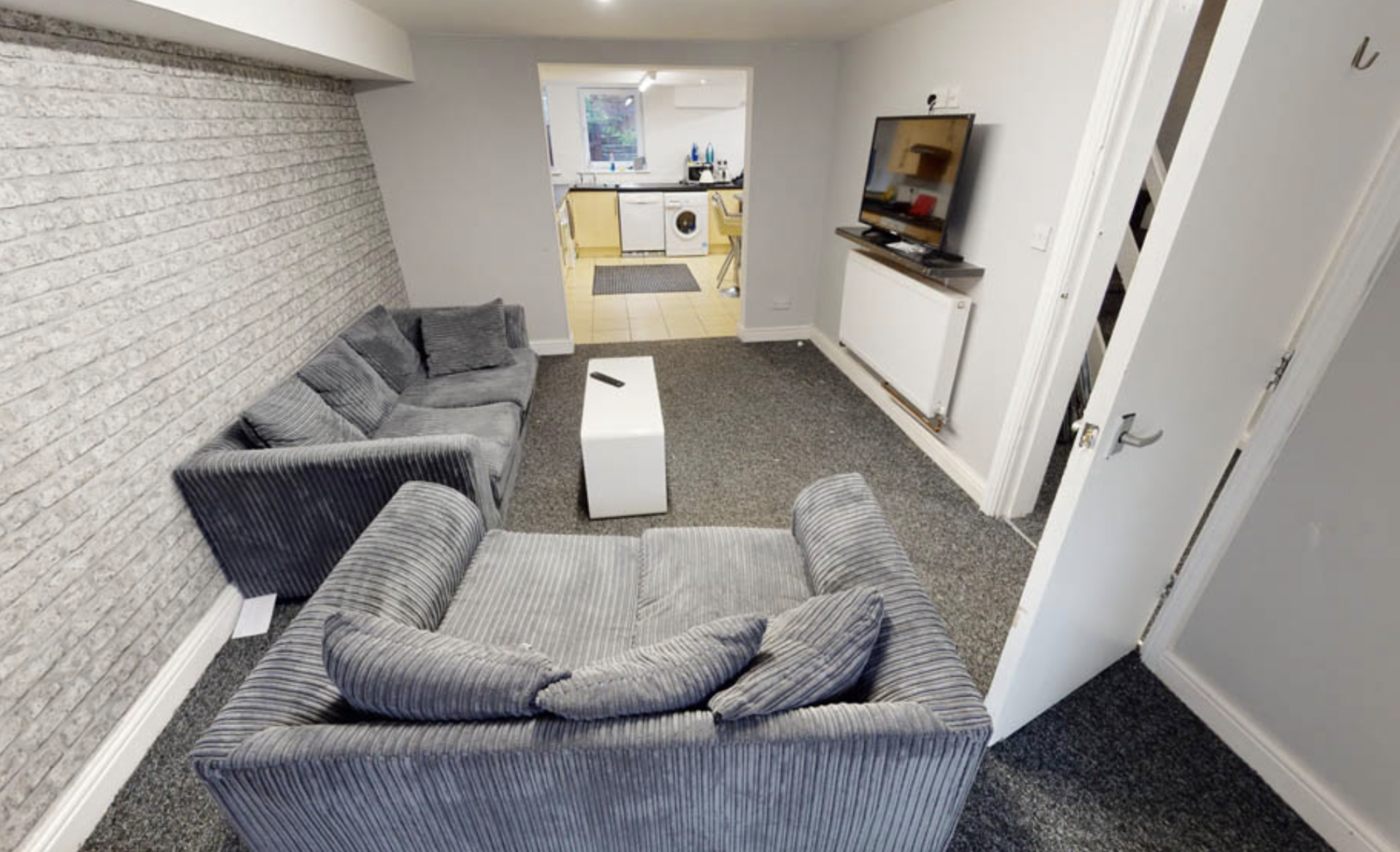 Flat Headingley Mount in Leeds