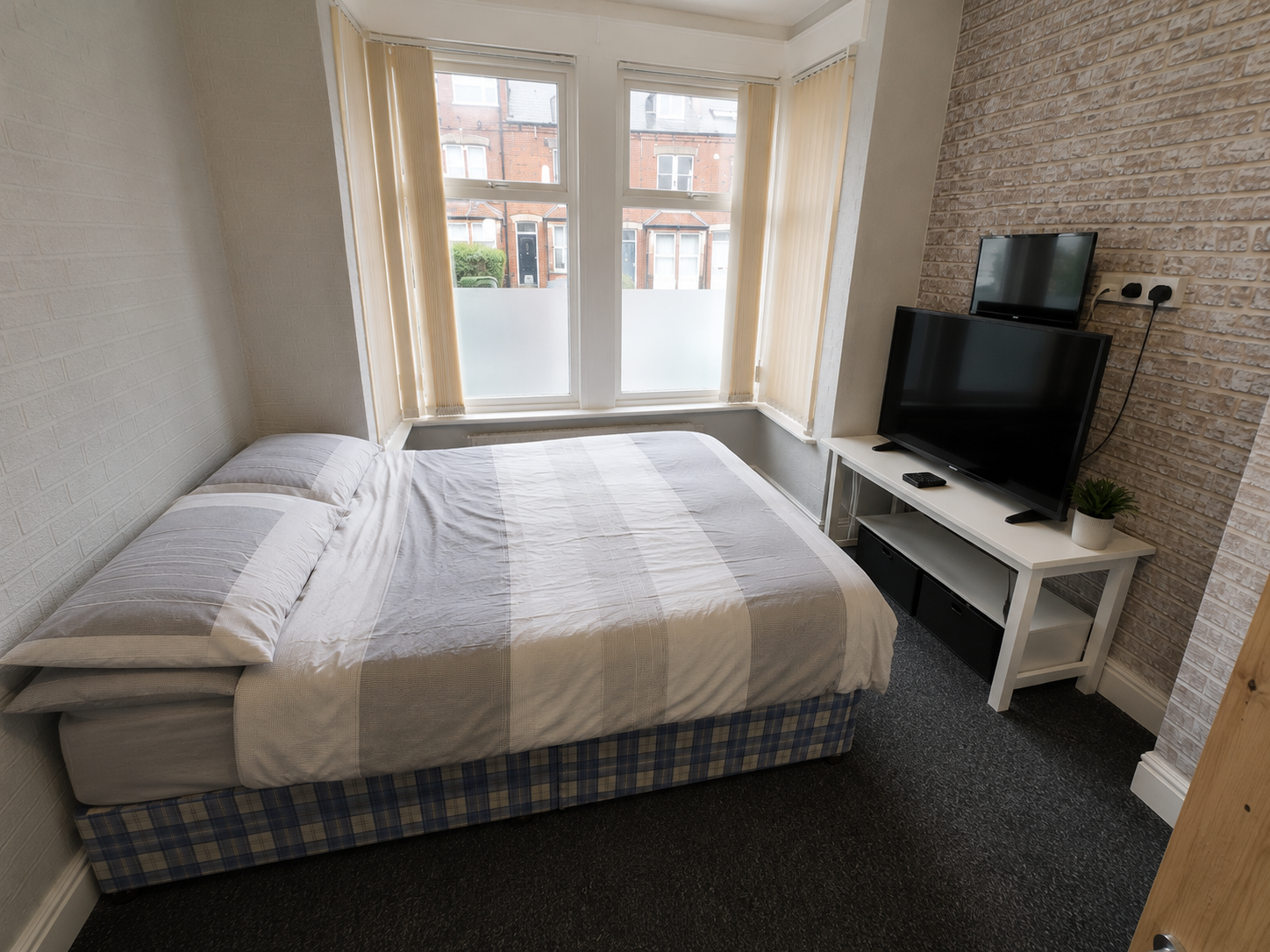 Flat Headingley Mount in Leeds