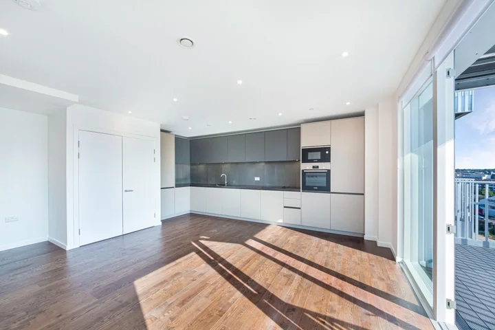 Flat Henry Street in Greater London