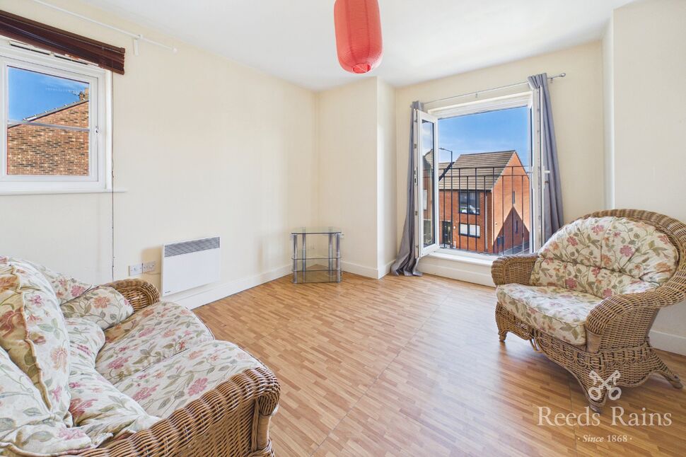 Flat Raynald Road in Sheffield