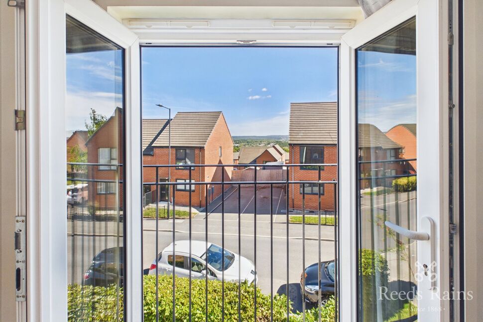 Flat Raynald Road in Sheffield