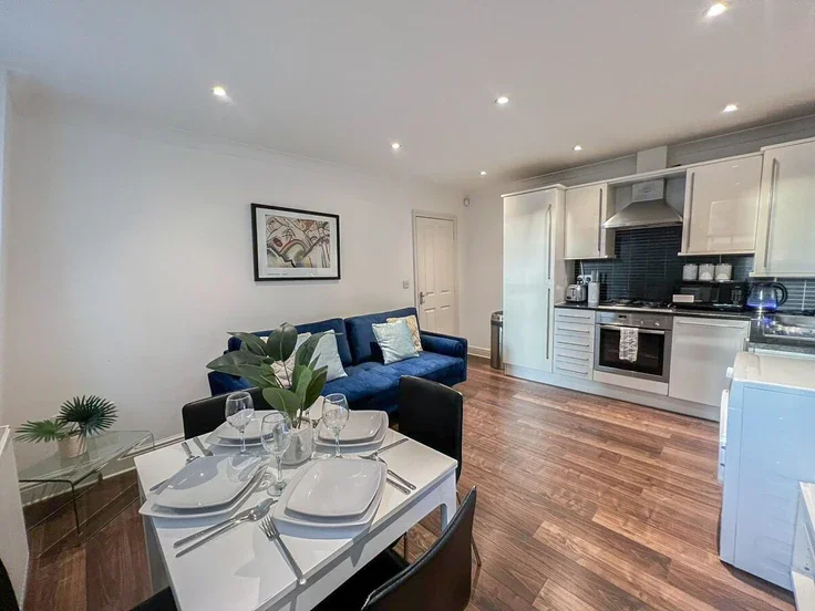 Flat Strand in City of Westminster