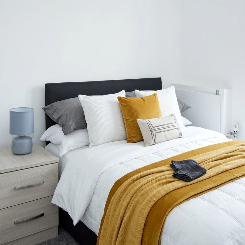 Room Mayer Street in Stoke-on-Trent