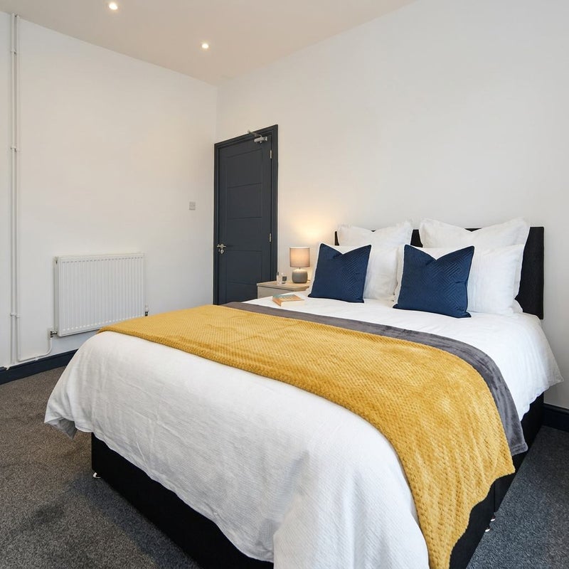 Room Mayer Street in Stoke-on-Trent