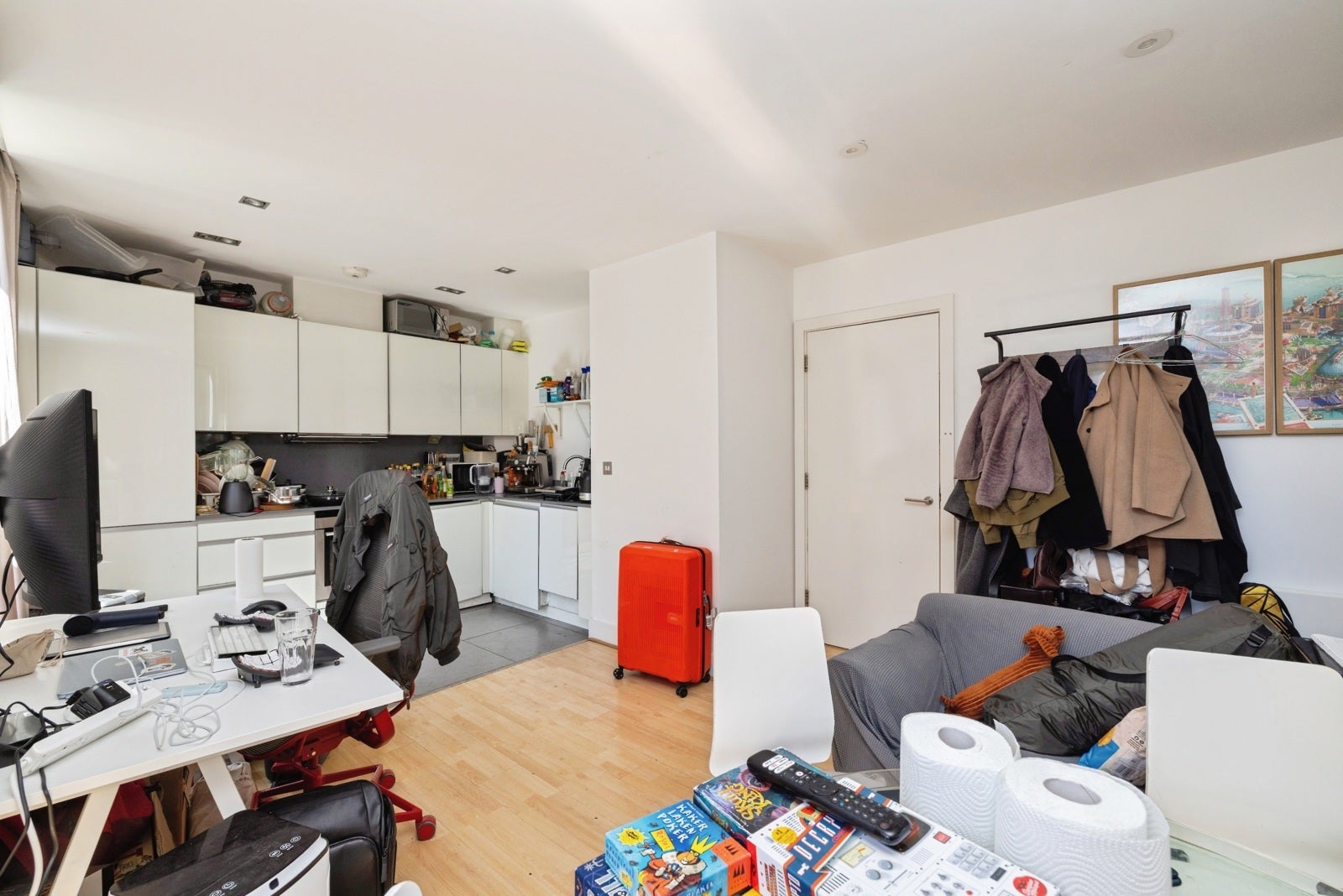 Flat Bridle Mews in Greater London