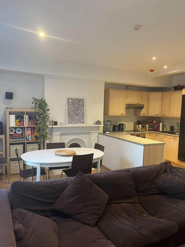 Room Upper Street in Greater London