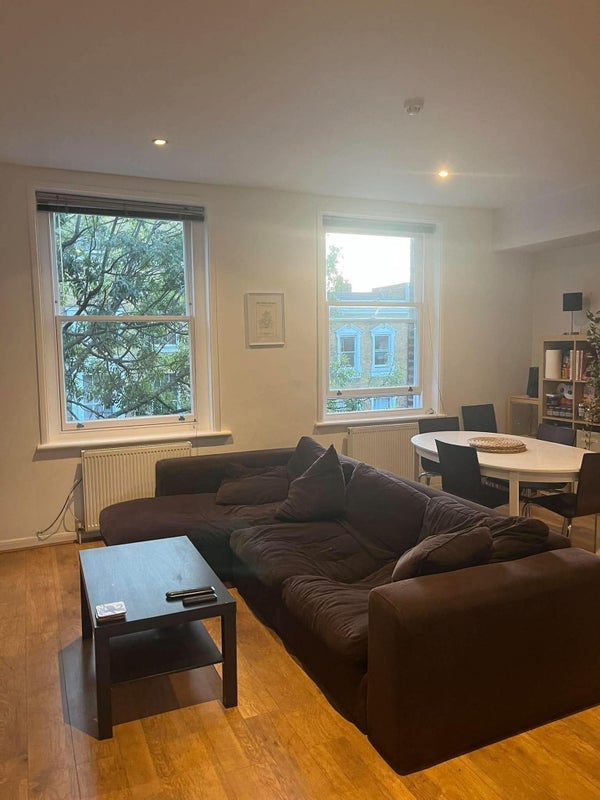Room Upper Street in Greater London