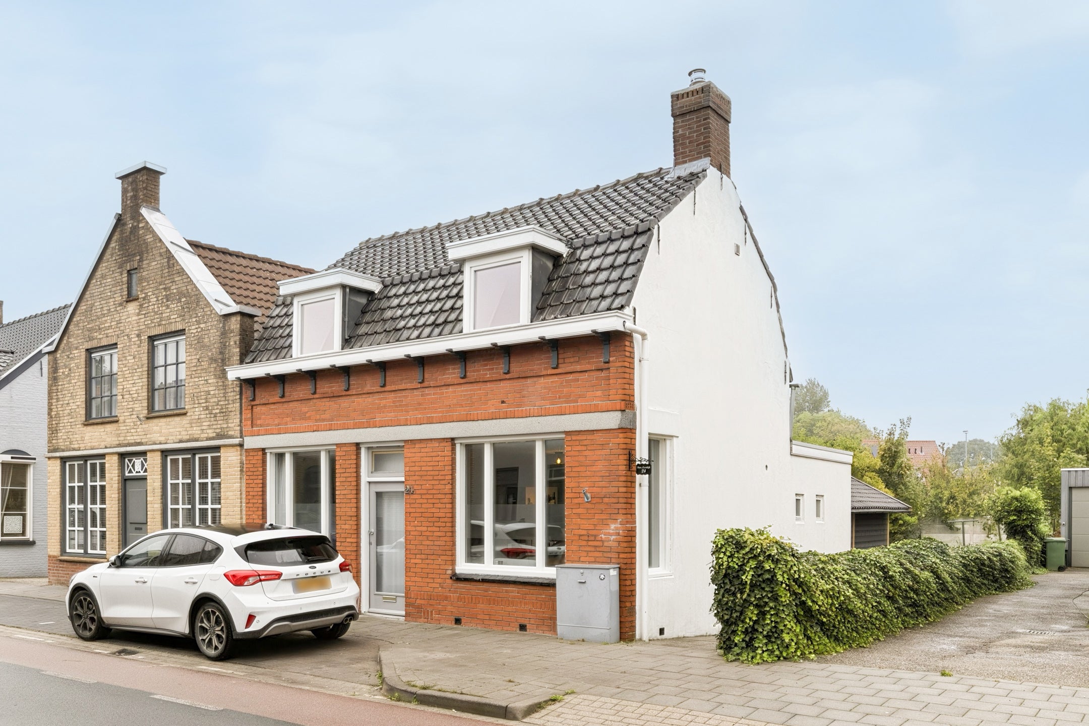 Huis Hoofdstraat 24 in Zevenbergschen Hoek