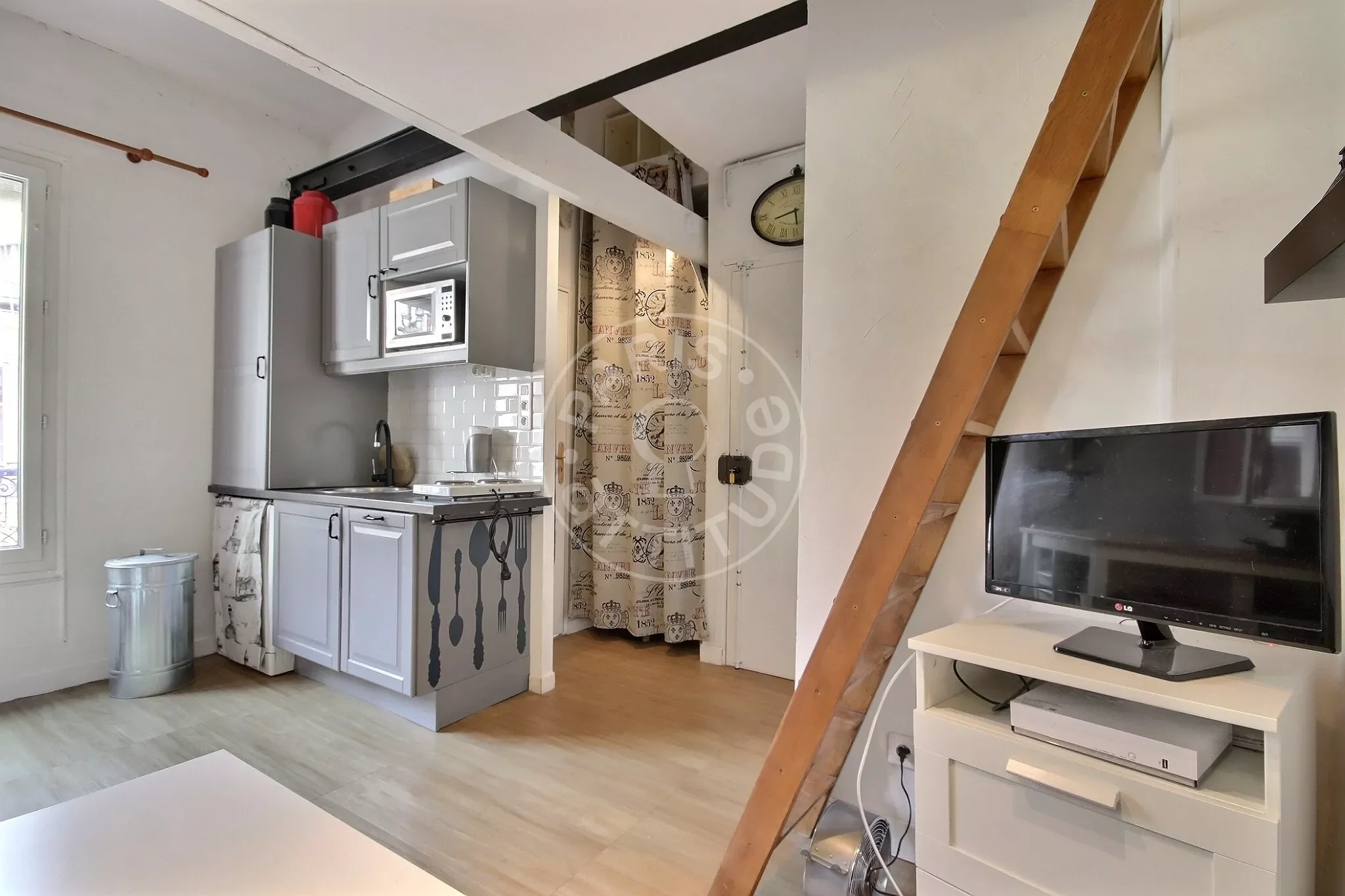 Appartement Rue de Charenton à Paris
