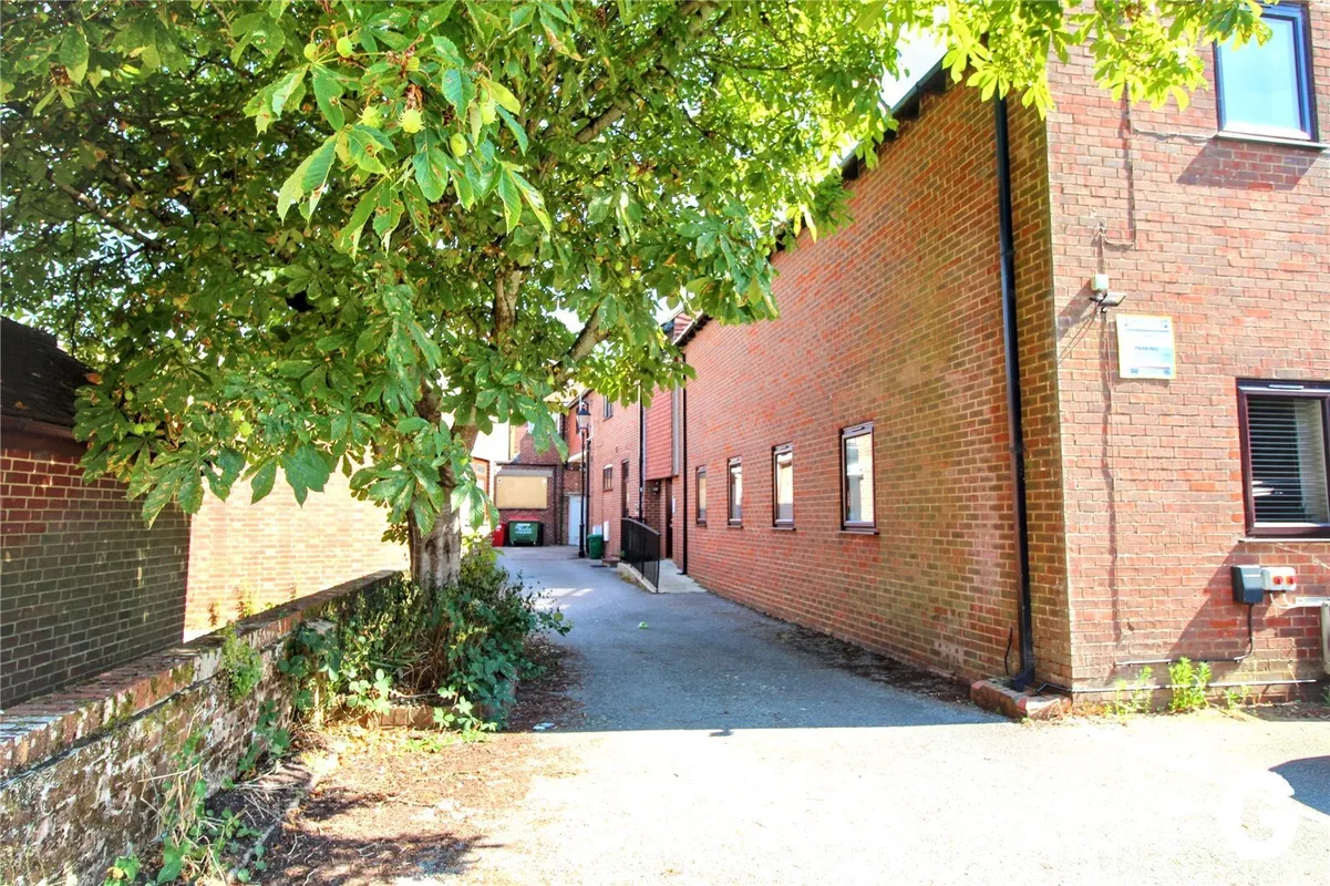 Flat Market Place in New Forest