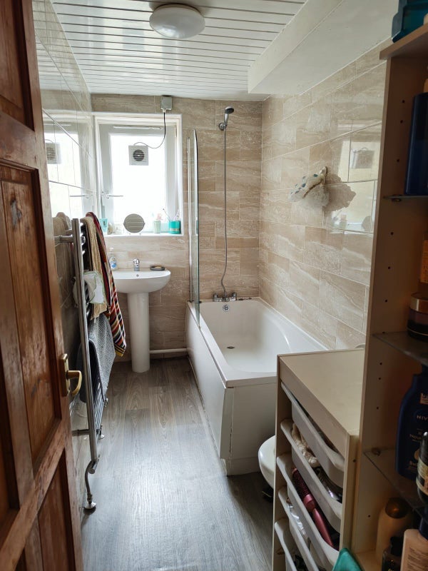 Room Casbeard Street in Greater London