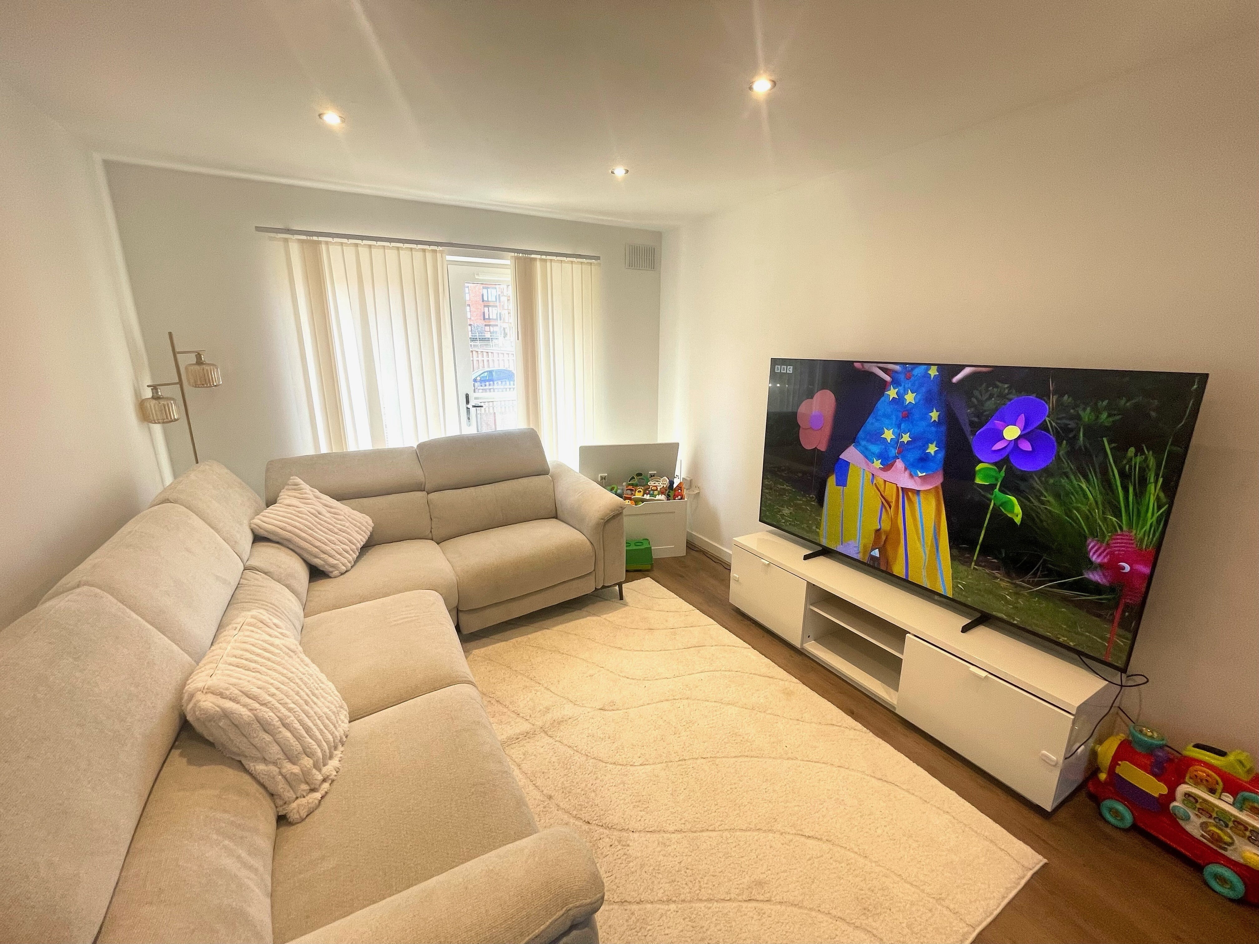 Flat Dalmuir Road in Birmingham