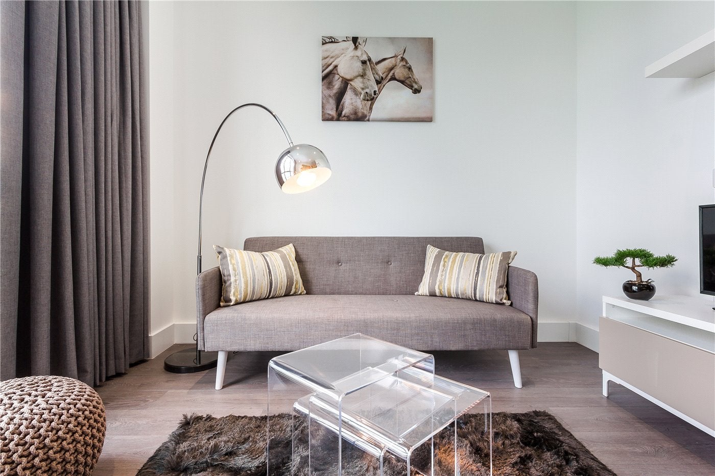 Flat Elmgrove Road in Greater London