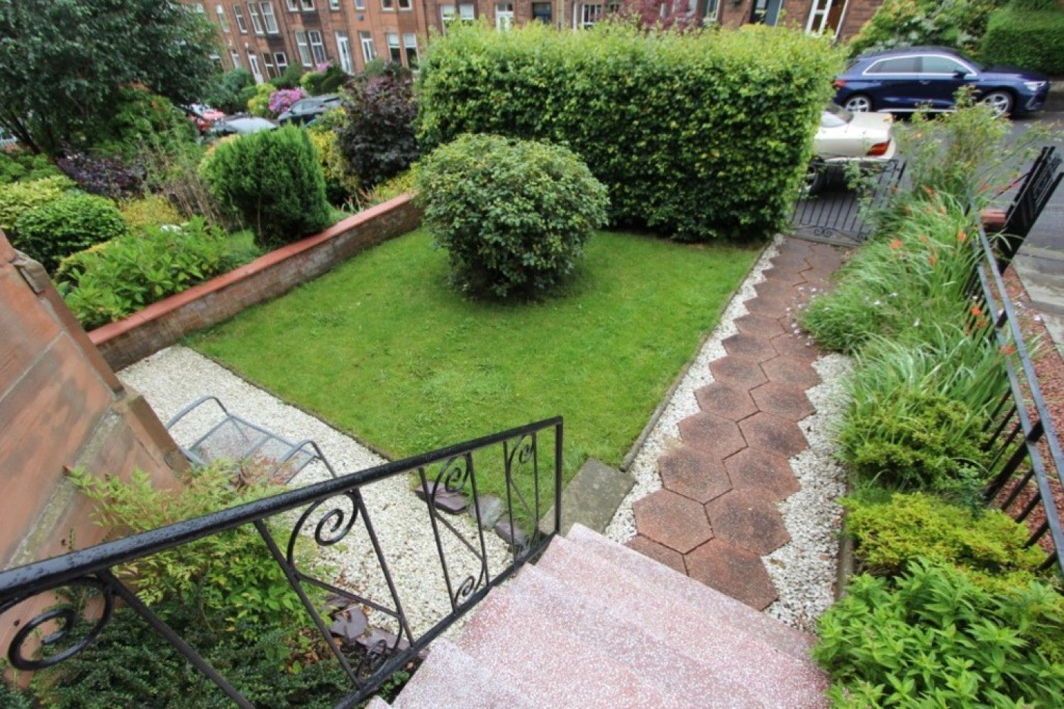 House Harelaw Avenue in Glasgow
